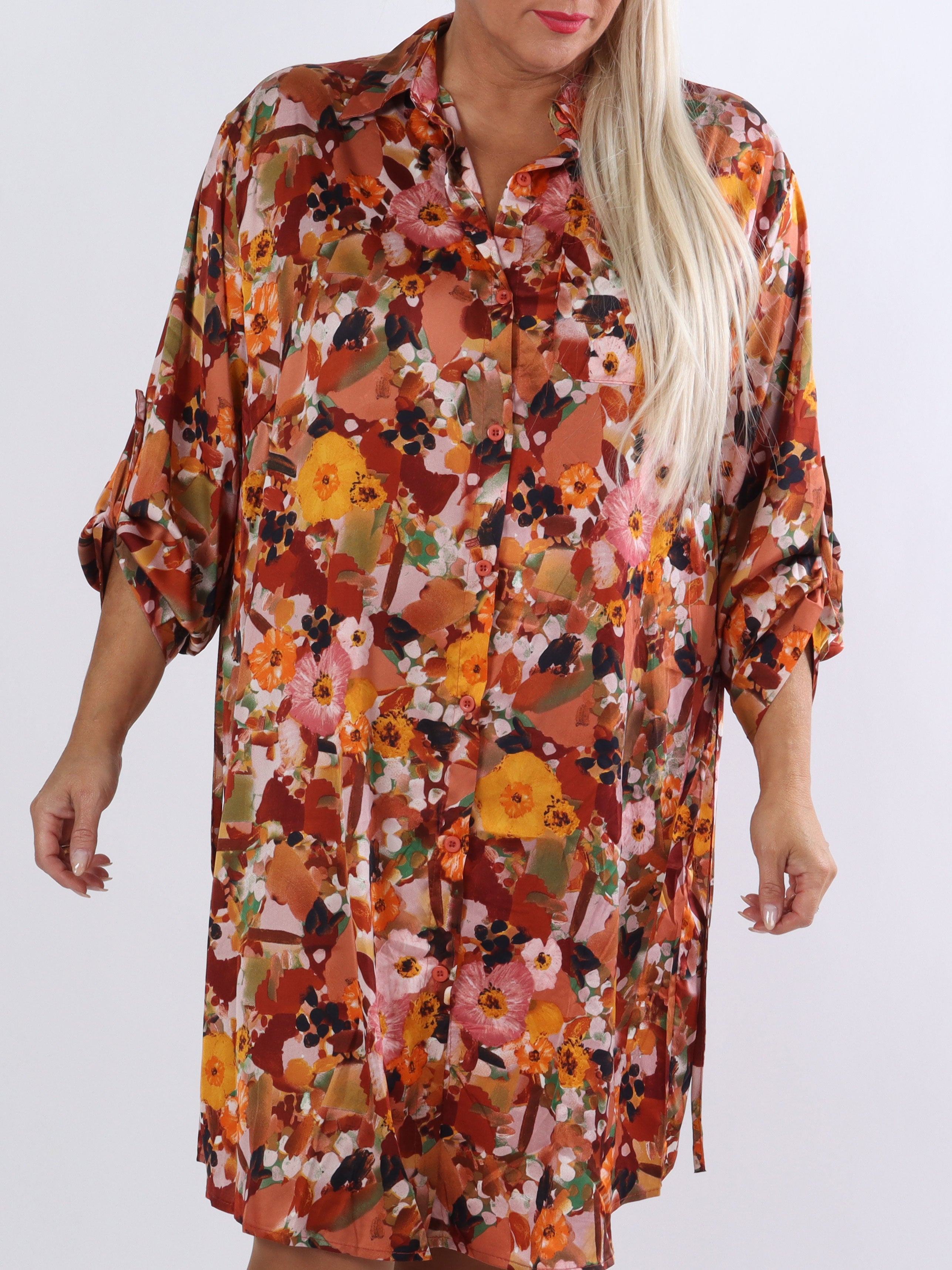 Marietia - Skjortekjole i silkelook med blomsterprint